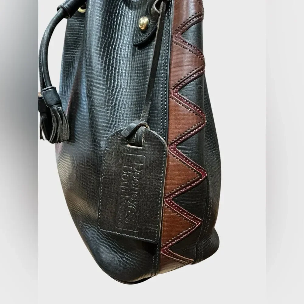 Vintage Dooney & Bourke USA Leather Feed Bag Drawstring Shoulder Purse Black